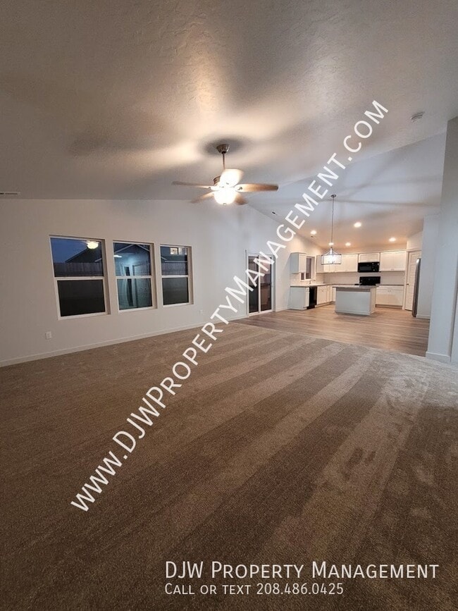 16875 N Lowerfield Loop in Nampa, ID - Building Photo - Building Photo