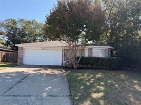 6400 Fern Meadow Dr in Fort Worth, TX - Building Photo