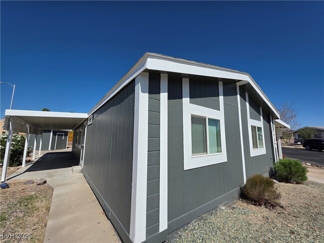 property at 3253 Calanda St