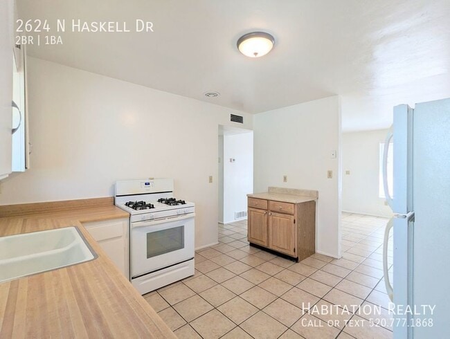 2624 N Haskell Dr in Tucson, AZ - Building Photo - Building Photo