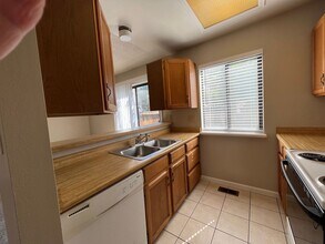 922 London Green Way in Colorado Springs, CO - Building Photo - Building Photo