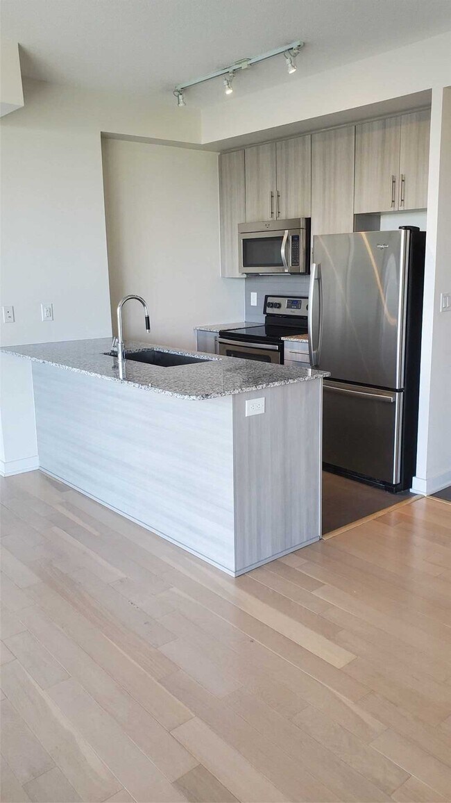 4099-4099 Brickstone Mews in Mississauga, ON - Building Photo - Building Photo