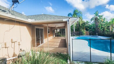 1521 Barber St in Sebastian, FL - Building Photo - Building Photo