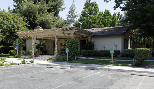 The Willows in Rancho Cucamonga, CA - Building Photo - Building Photo