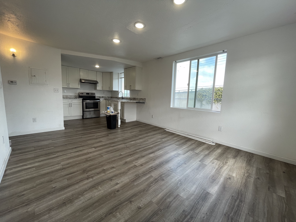 831 35th St in Oakland, CA - Building Photo