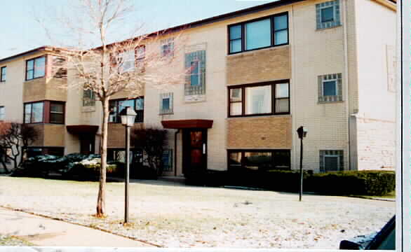 7506-7508 W Lawrence Ave in Harwood Heights, IL - Building Photo