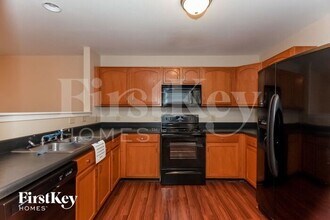 955 Littleton Dr in Concord, NC - Foto de edificio - Building Photo