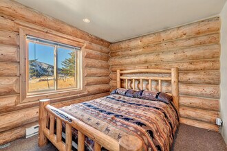 38500 Lobo Ct in Steamboat Springs, CO - Building Photo - Building Photo