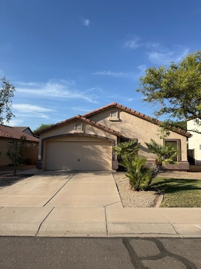 property at 1704 E Los Alamos St