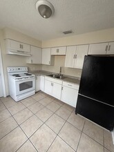 6024 1st St E in Bradenton, FL - Building Photo - Building Photo