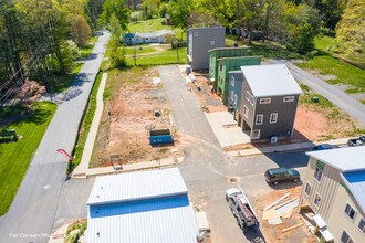 50-61 W Cascade St in Arden, NC - Building Photo - Building Photo