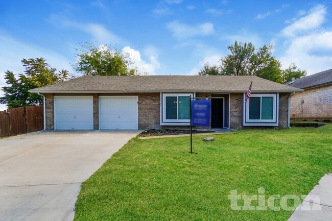 property at 5022 Crestwood Dr