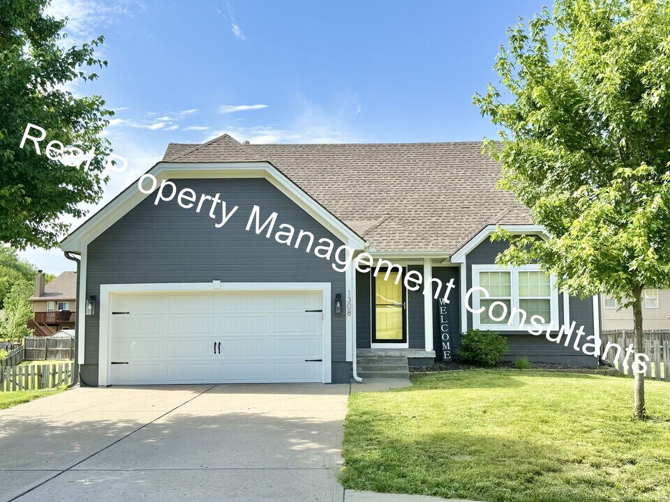 1308 S Ann Ave in Independence, MO - Building Photo