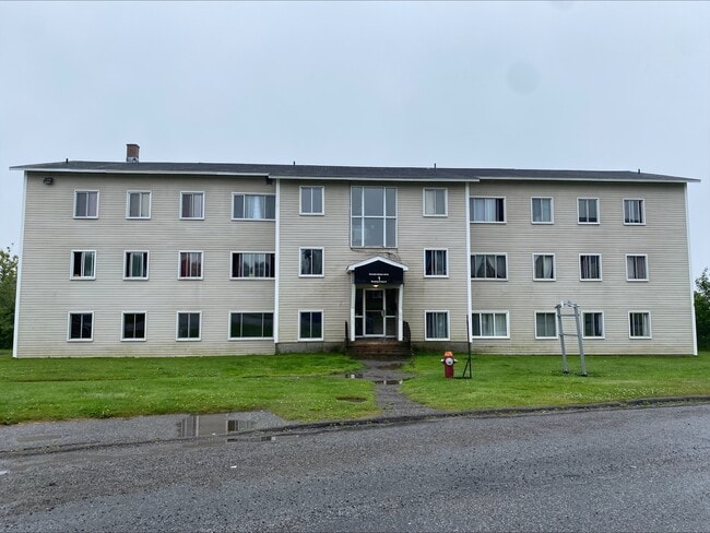 1 Reading Crescent in Saint John, NB - Building Photo - Building Photo