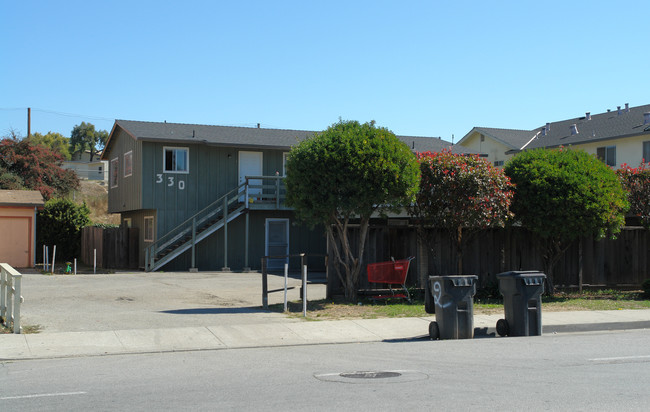 330 Pennsylvania Dr in Watsonville, CA - Building Photo - Building Photo