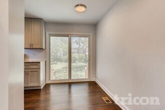 3523 Sussex Rd in Lochearn, MD - Foto de edificio - Building Photo