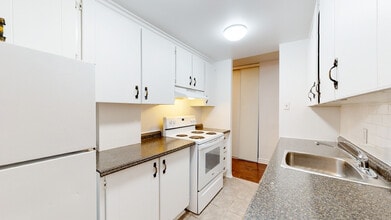 161 Presland Rd. in Ottawa, ON - Building Photo - Building Photo