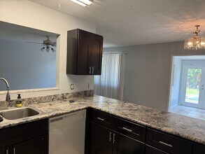 3 Black Jack Cir in Port Orange, FL - Building Photo - Building Photo