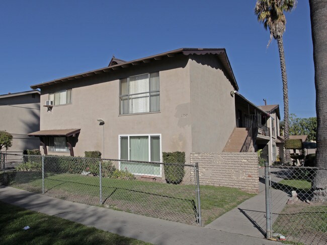 1757 W Sumac Ln in Anaheim, CA - Building Photo - Building Photo