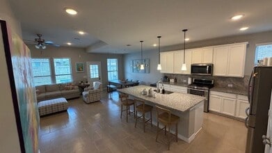 24614 Twilight Hollow Ln in Richmond, TX - Building Photo - Building Photo