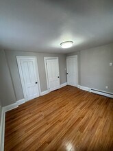 86 Cottage St in Bridgeport, CT - Foto de edificio - Building Photo