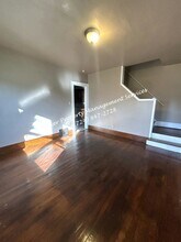 979 King St in Sharon, PA - Building Photo - Building Photo