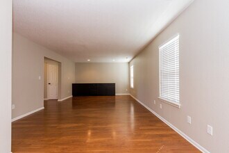 17814 Gasparilla Ct in Noblesville, IN - Building Photo - Building Photo