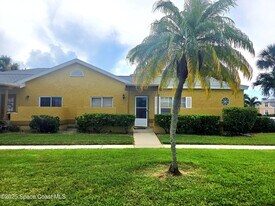 1420 Malibu Cir NE in Palm Bay, FL - Building Photo