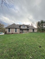 1209 Stringtown Rd