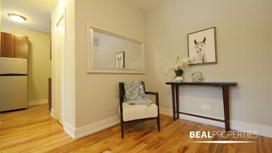 2908 N Mildred Ave in Chicago, IL - Building Photo - Building Photo