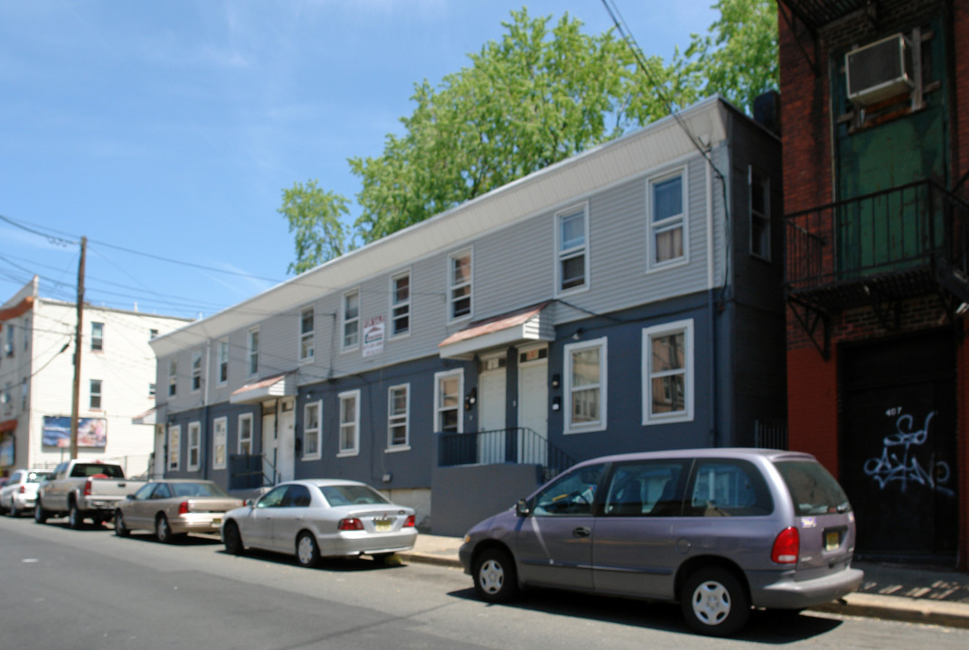 395-401 Summer St in Paterson, NJ - Building Photo