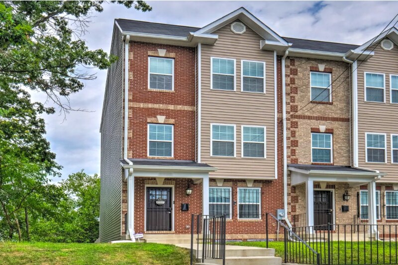 4906 D St SE in Washington, DC - Building Photo