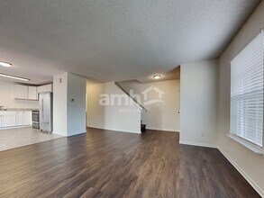 12907 Old Glory Dr in Fishers, IN - Foto de edificio - Building Photo