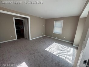 26122 Beverly Rd in Taylor, MI - Building Photo - Building Photo