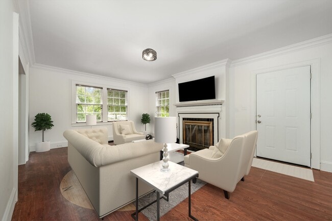 2035 Chesterfield Ave in Charlotte, NC - Foto de edificio - Building Photo