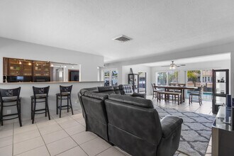 2333 SE 11th St in Pompano Beach, FL - Building Photo - Building Photo