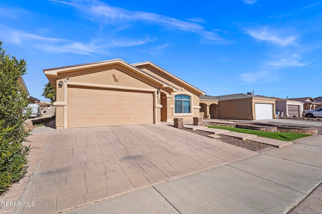 14351 Spanish Point Dr in El Paso, TX - Building Photo - Building Photo