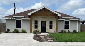 6 Blue Quail St in Alamo, TX - Building Photo
