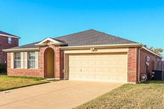 1901 Purdue Dr in Glenn Heights, TX - Building Photo - Building Photo