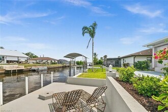 7195 Reymoor Dr, Unit Reymoor Place in North Fort Myers, FL - Building Photo - Building Photo