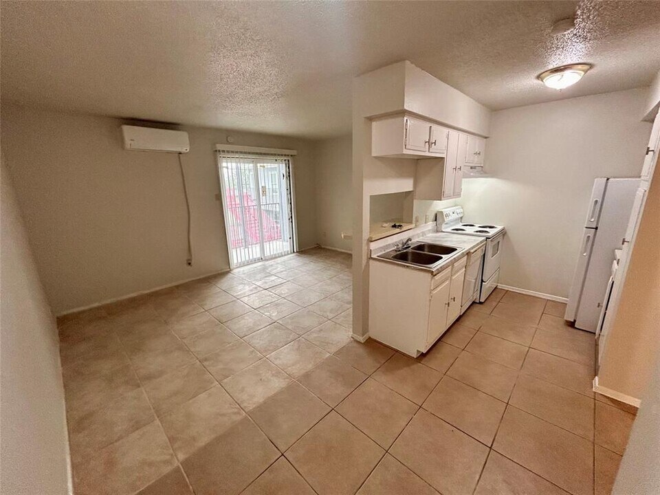 901 E 40th St in Austin, TX - Building Photo