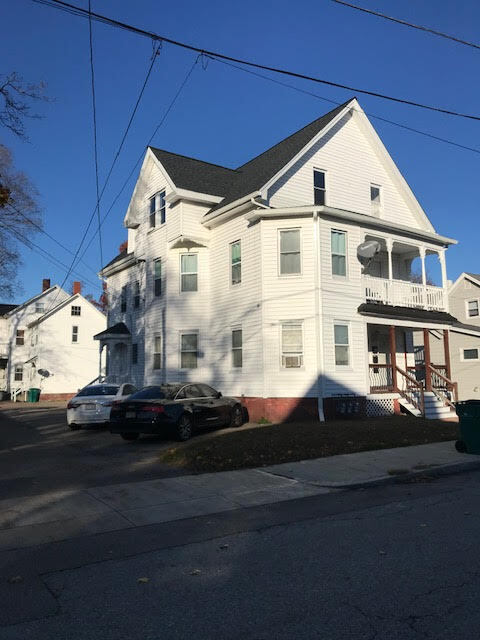 10 School St, Unit 1 in Attleboro, MA - Foto de edificio - Building Photo