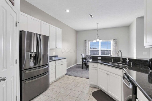 property at 550 Redwood Ln