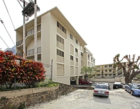1099 Green St, Unit 203 in Honolulu, HI - Foto de edificio - Building Photo