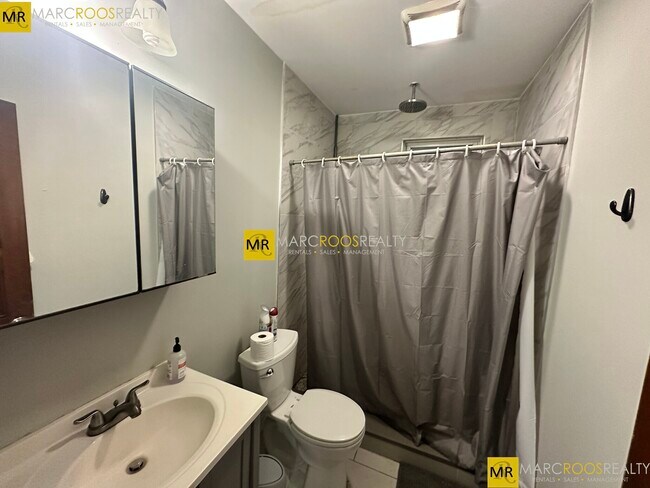 172 Saint Alphonsus St, Unit 2 in Boston, MA - Building Photo - Building Photo