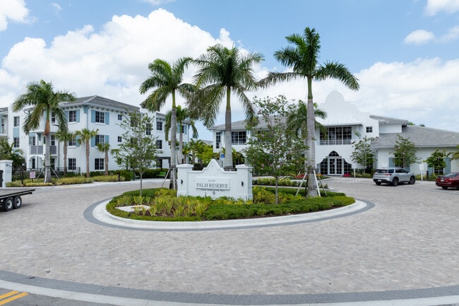 Elan Palm Reserve in Lake Worth, FL - Building Photo - Building Photo