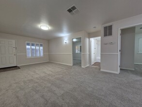 2404 24th St in Sacramento, CA - Building Photo - Building Photo