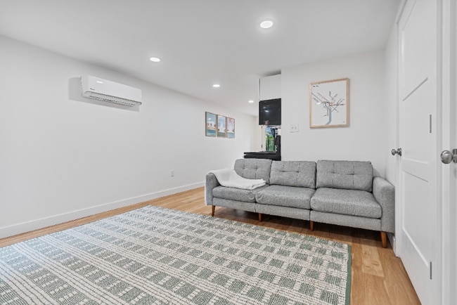 25 Seaton Pl NE in Washington, DC - Building Photo - Building Photo