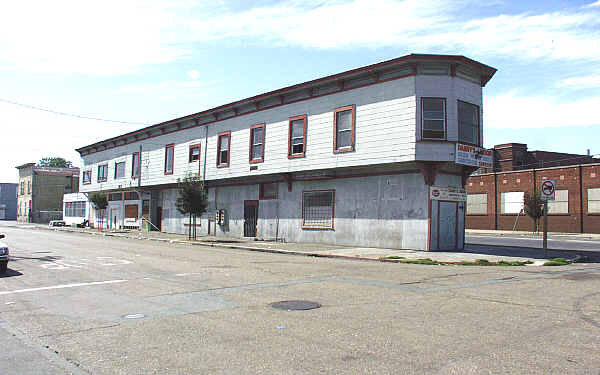 1615 Center St in Oakland, CA - Building Photo - Building Photo