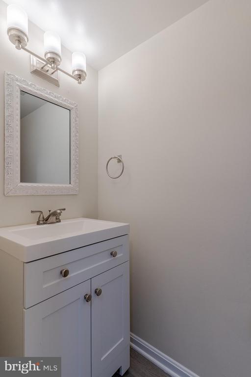 3840 Persimmon Cir in Fairfax, VA - Building Photo - Building Photo